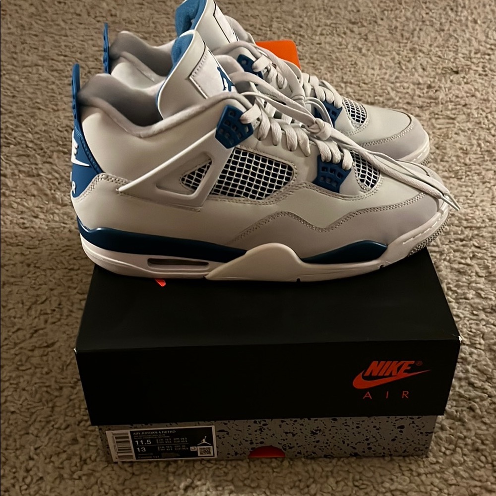Nike Jordan 4 Military Blue